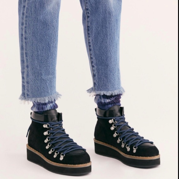 NWOT FREE PEOPLE DURANGO ANKLE BOOTS - Picture 2 of 11